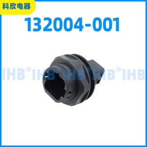 132004-001